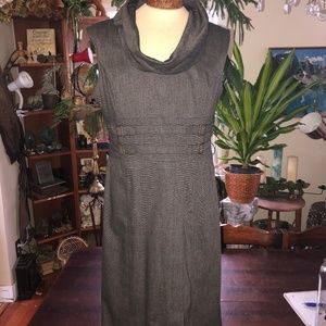 Womens Gray Dress. Size Large. Le Chateau.